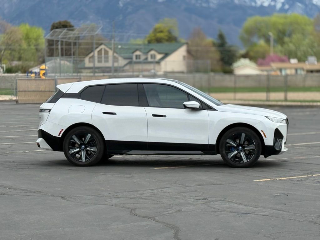 Certified 2023 BMW iX xDrive50 w/ Sport Package image 4