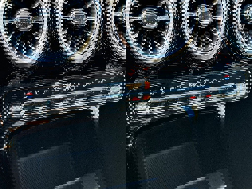 Used 2023 Mercedes-Benz CLA 250 image 19