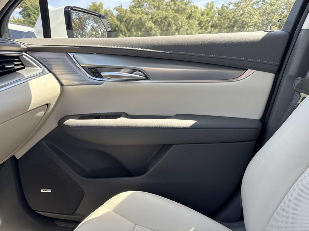 New 2026 Cadillac XT5 Premium Luxury w/ Driver Assist Package FWD image 21