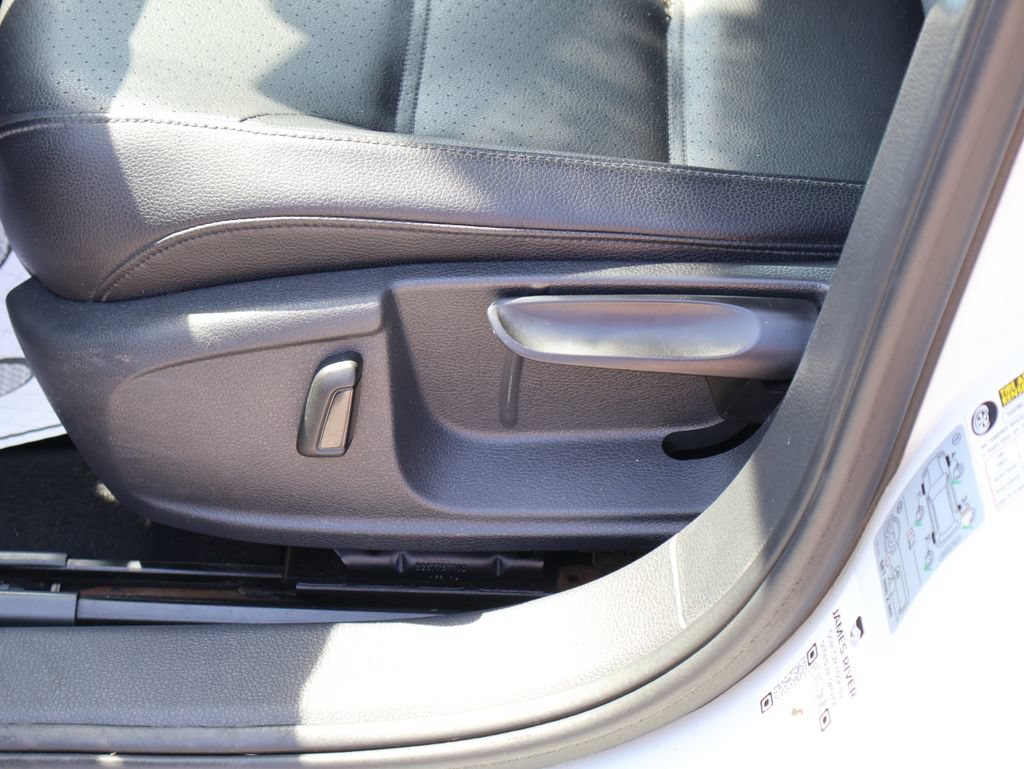 Used 2014 Volkswagen Jetta SE FWD image 22