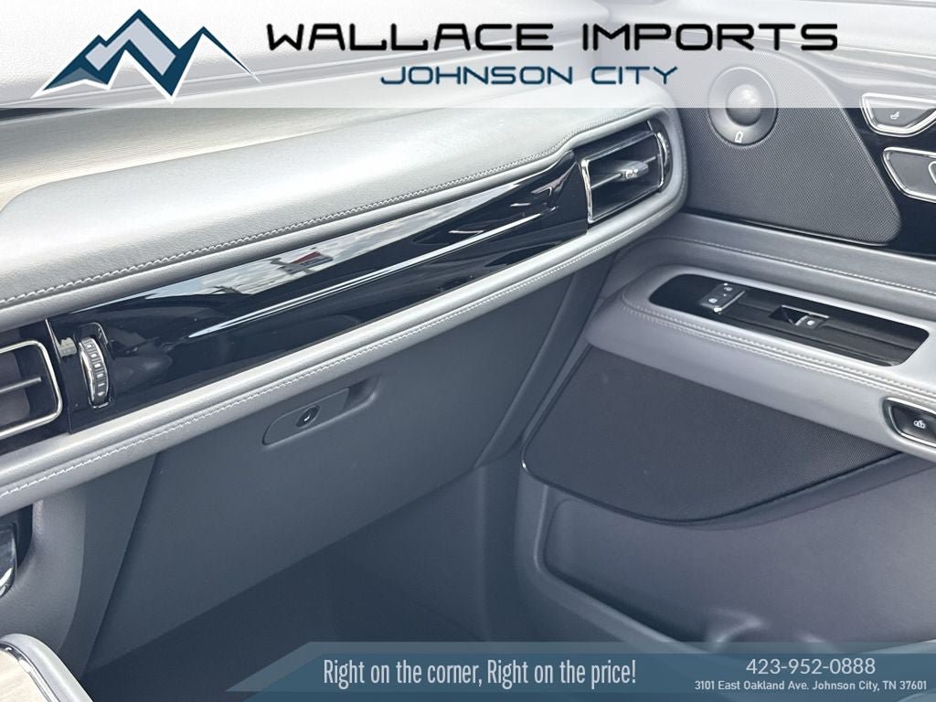 Used 2021 Lincoln Aviator Reserve w/ Equipment Group 201A AWD/4WD image 21