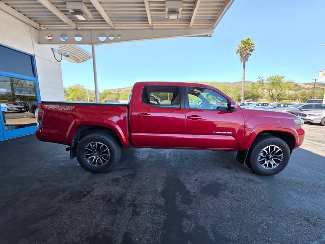 Used 2021 Toyota Tacoma TRD Sport w/ Technology Package AWD/4WD image 8