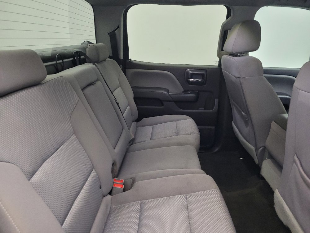 Used 2018 Chevrolet Silverado 1500 Custom w/ Custom Value Package RWD image 19