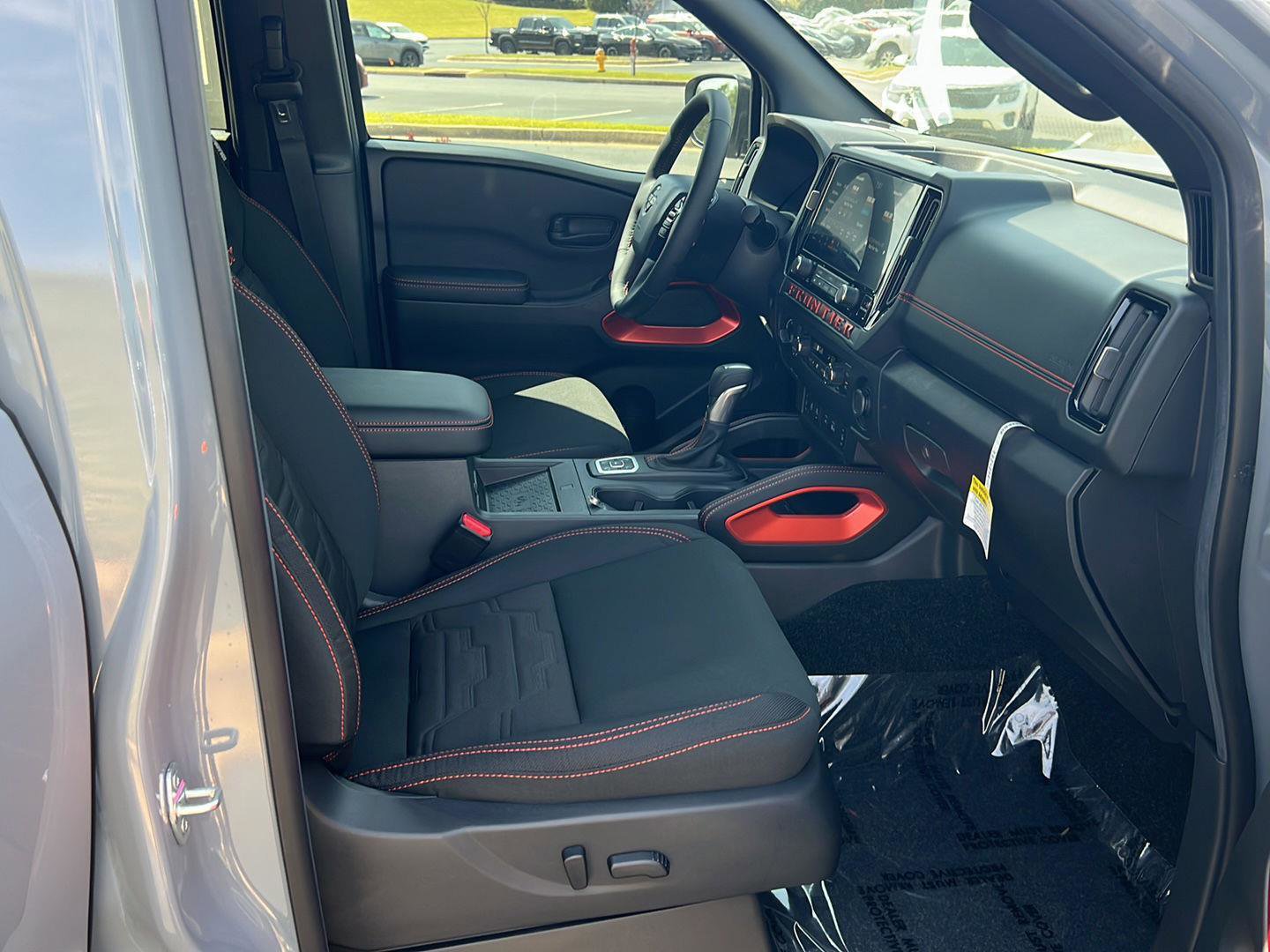 New 2026 Nissan Frontier PRO-4X w/ Pro-4x Convenience Package AWD/4WD image 13