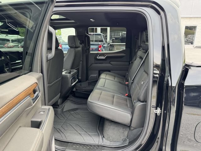 Used 2024 Chevrolet Silverado 1500 High Country w/ High Country Premium Package AWD/4WD image 19