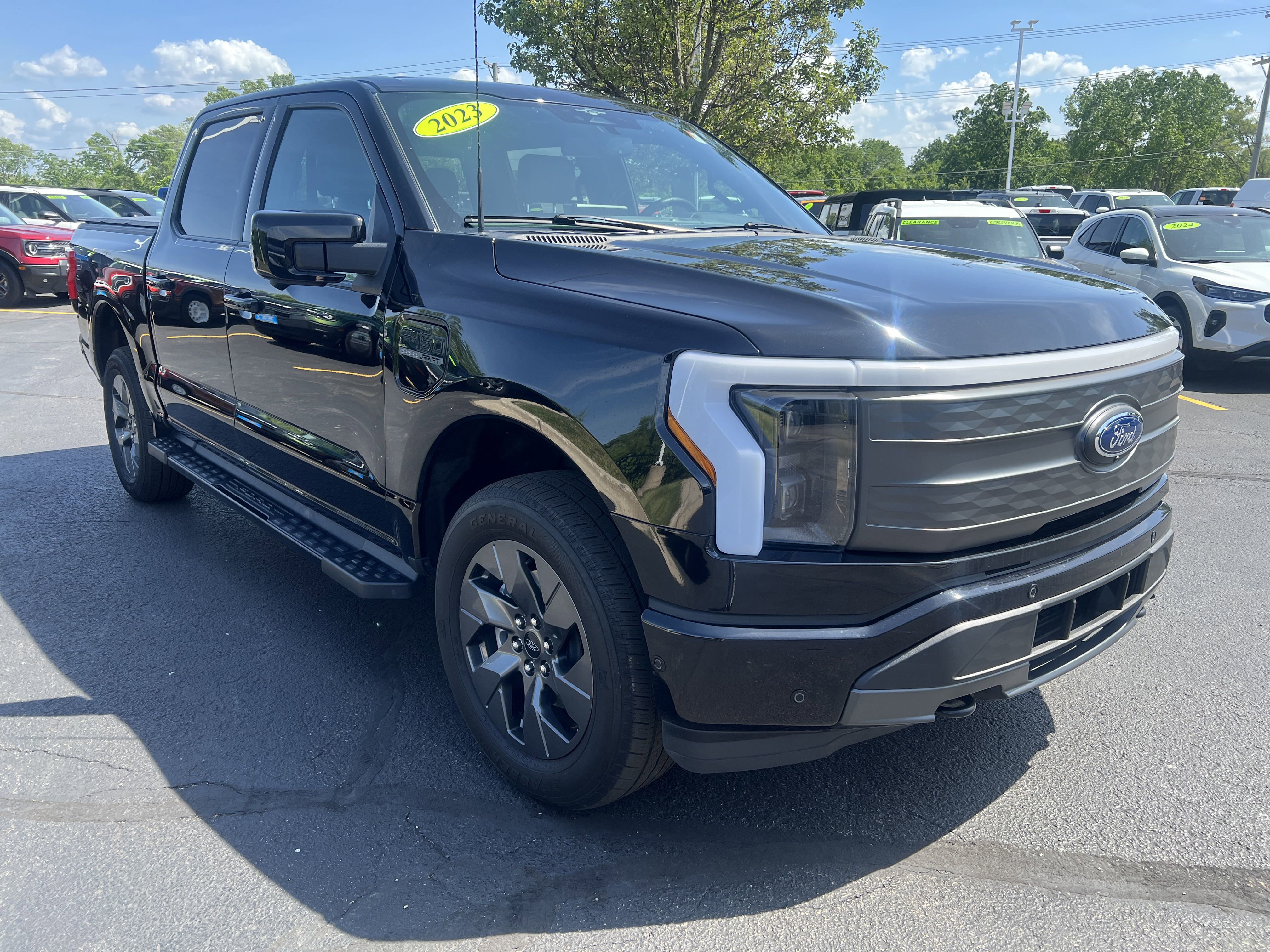Certified 2023 Ford F150 Lightning Lariat image 1