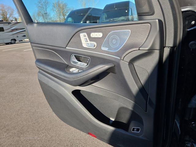 Used 2022 Mercedes-Benz GLS 450 4MATIC image 21