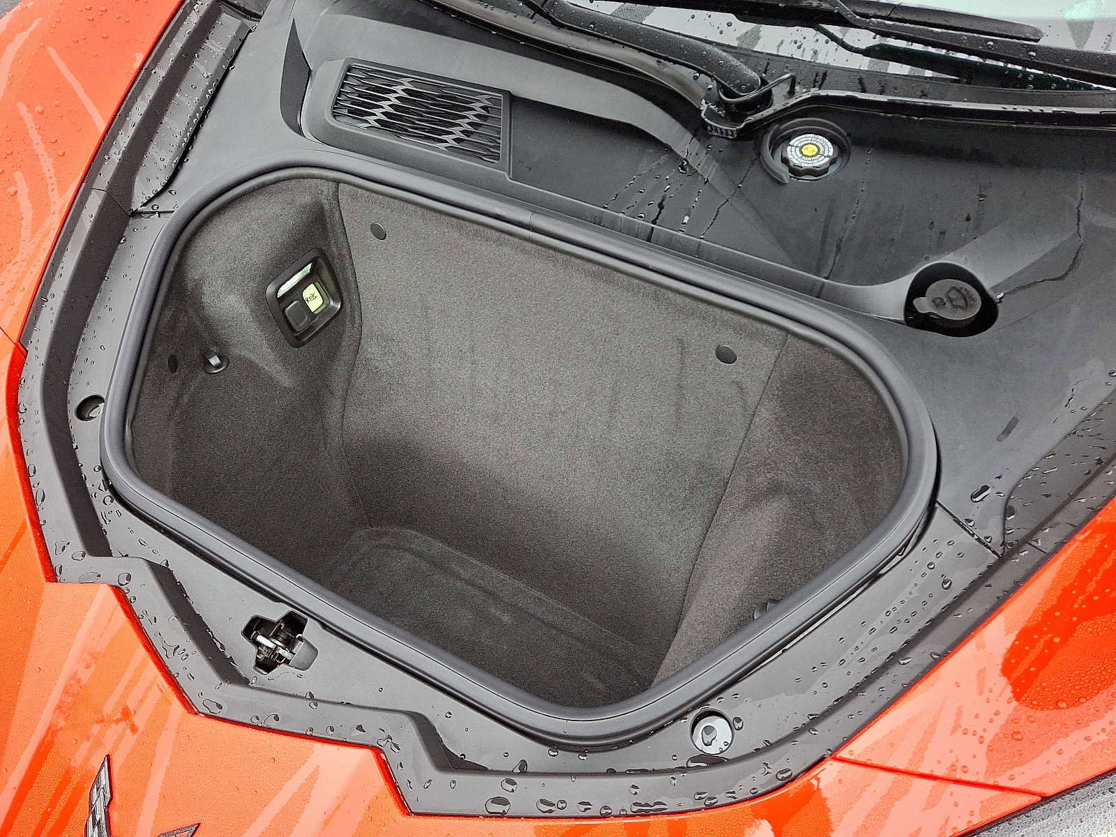 Used 2024 Chevrolet Corvette Stingray Preferred Cpe w/ Z51 Performance Package image 27