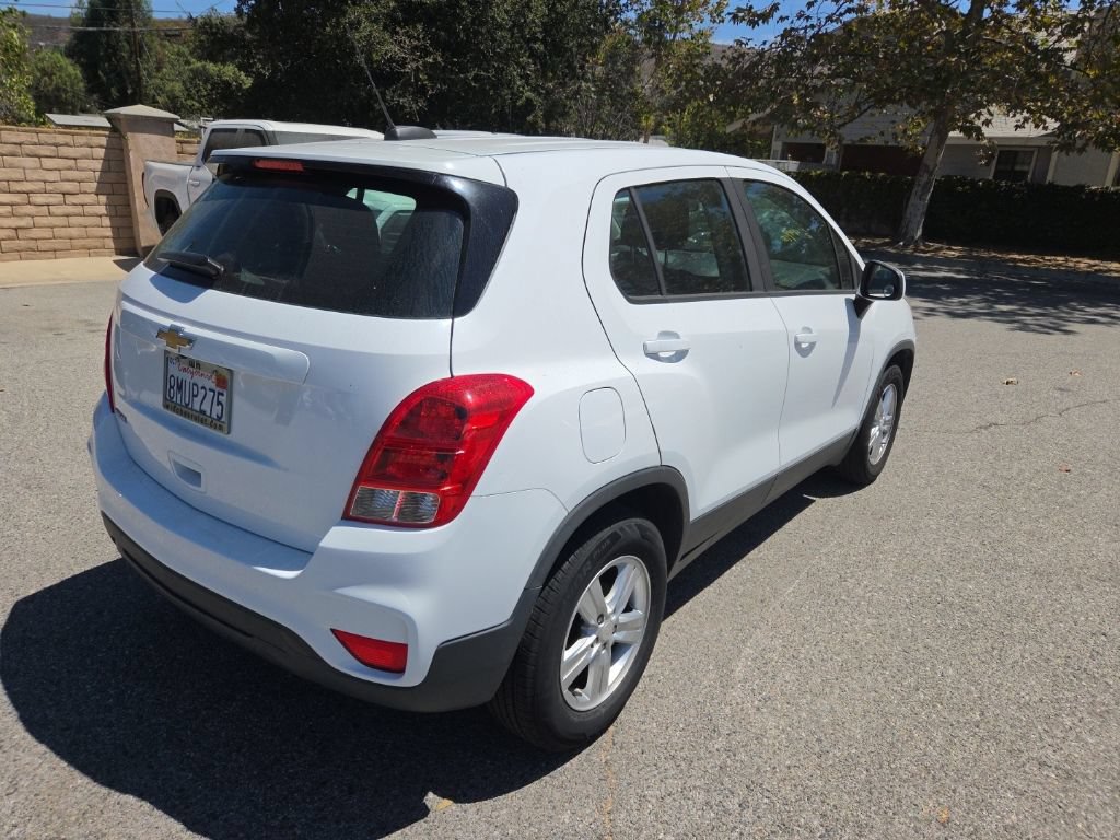 Used 2020 Chevrolet Trax LS FWD image 5