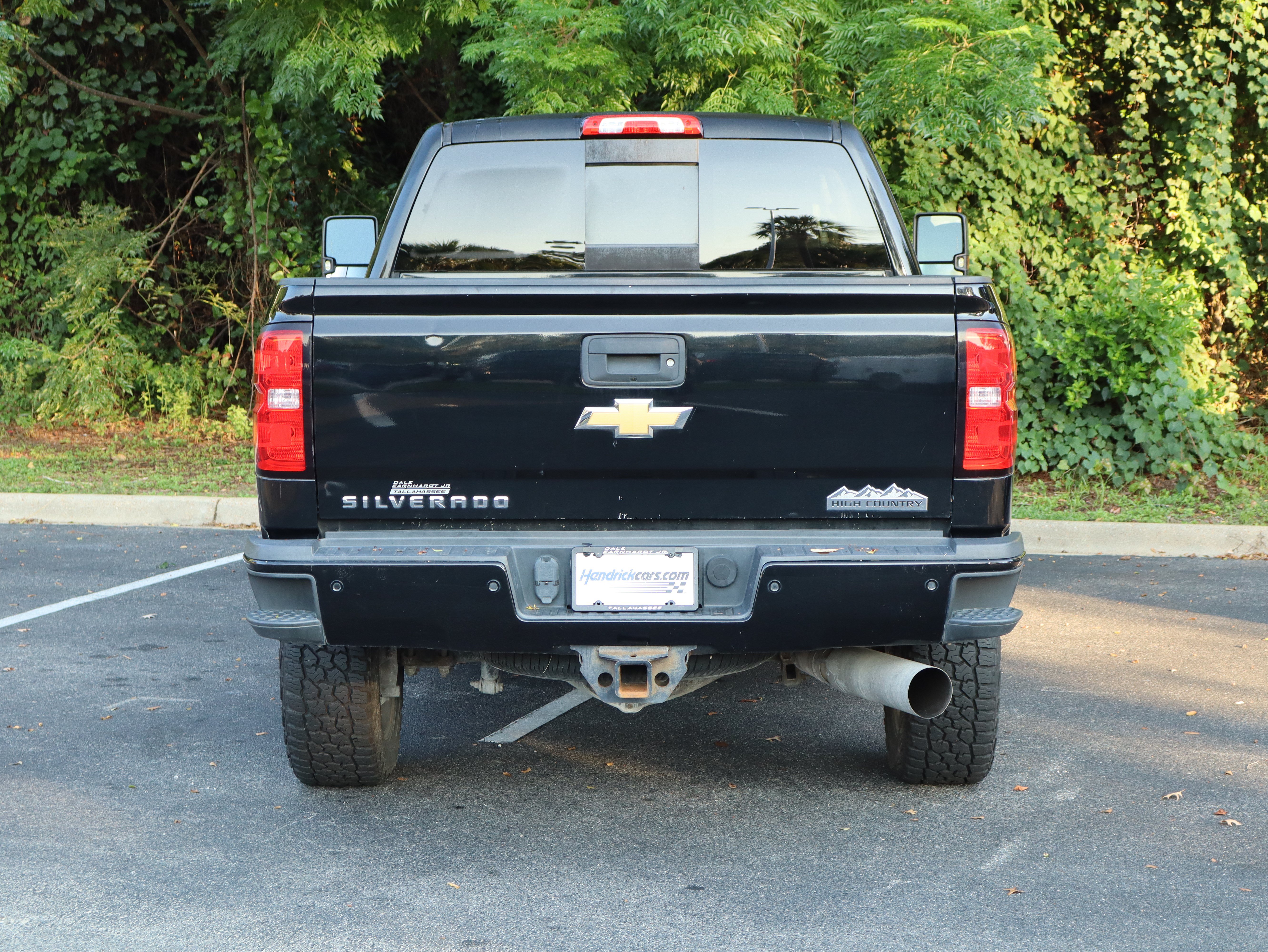 Used 2018 Chevrolet Silverado 2500 High Country w/ Duramax Plus Package AWD/4WD image 8