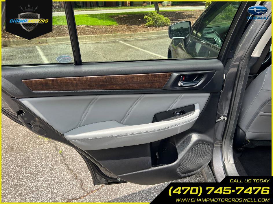 Used 2018 Subaru Outback 3.6R Limited image 16