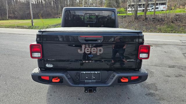Used 2023 Jeep Gladiator Mojave w/ Cold Weather Group AWD/4WD image 2
