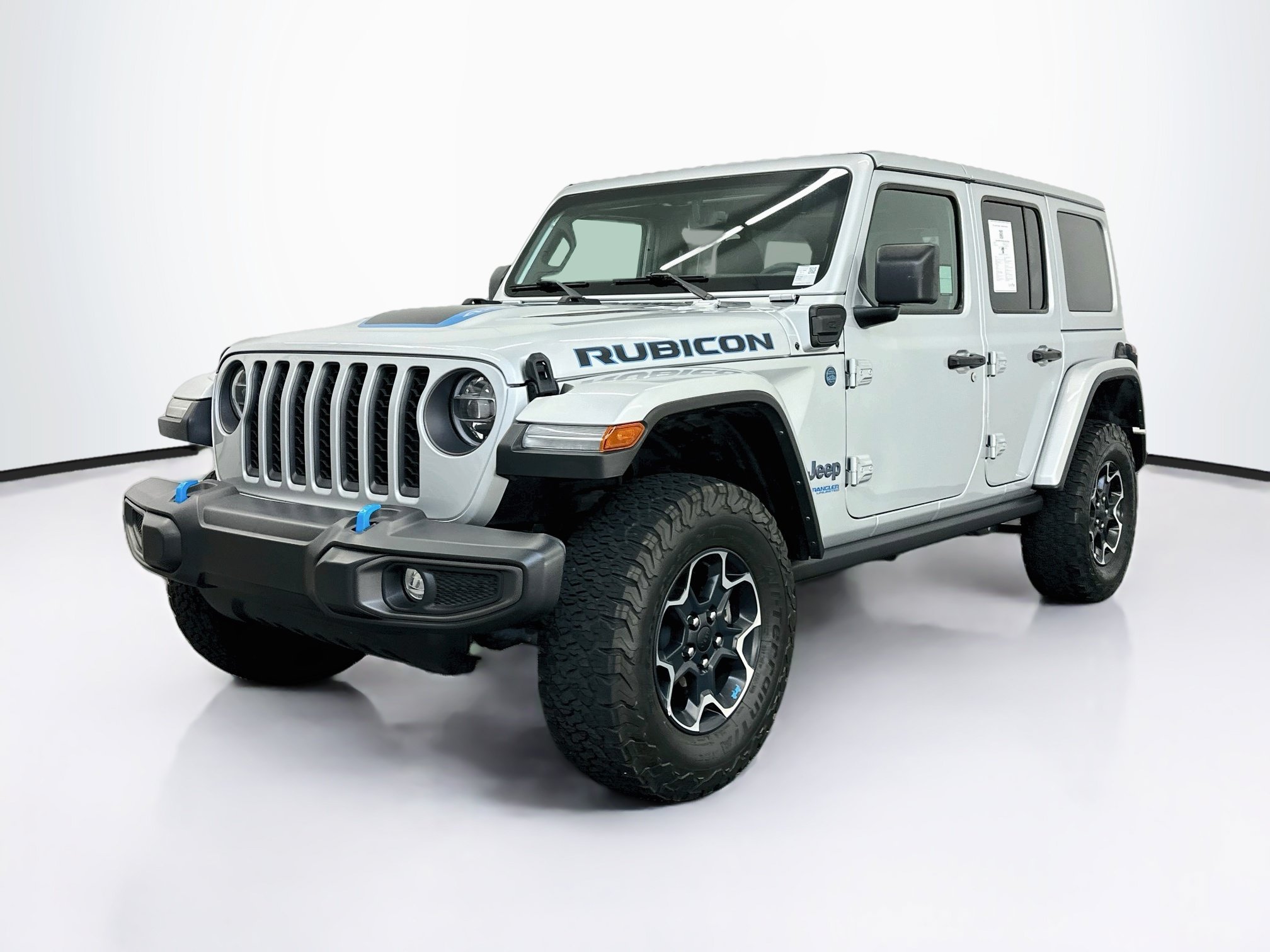 Used 2022 Jeep Wrangler Unlimited Rubicon 4xe AWD/4WD image 3