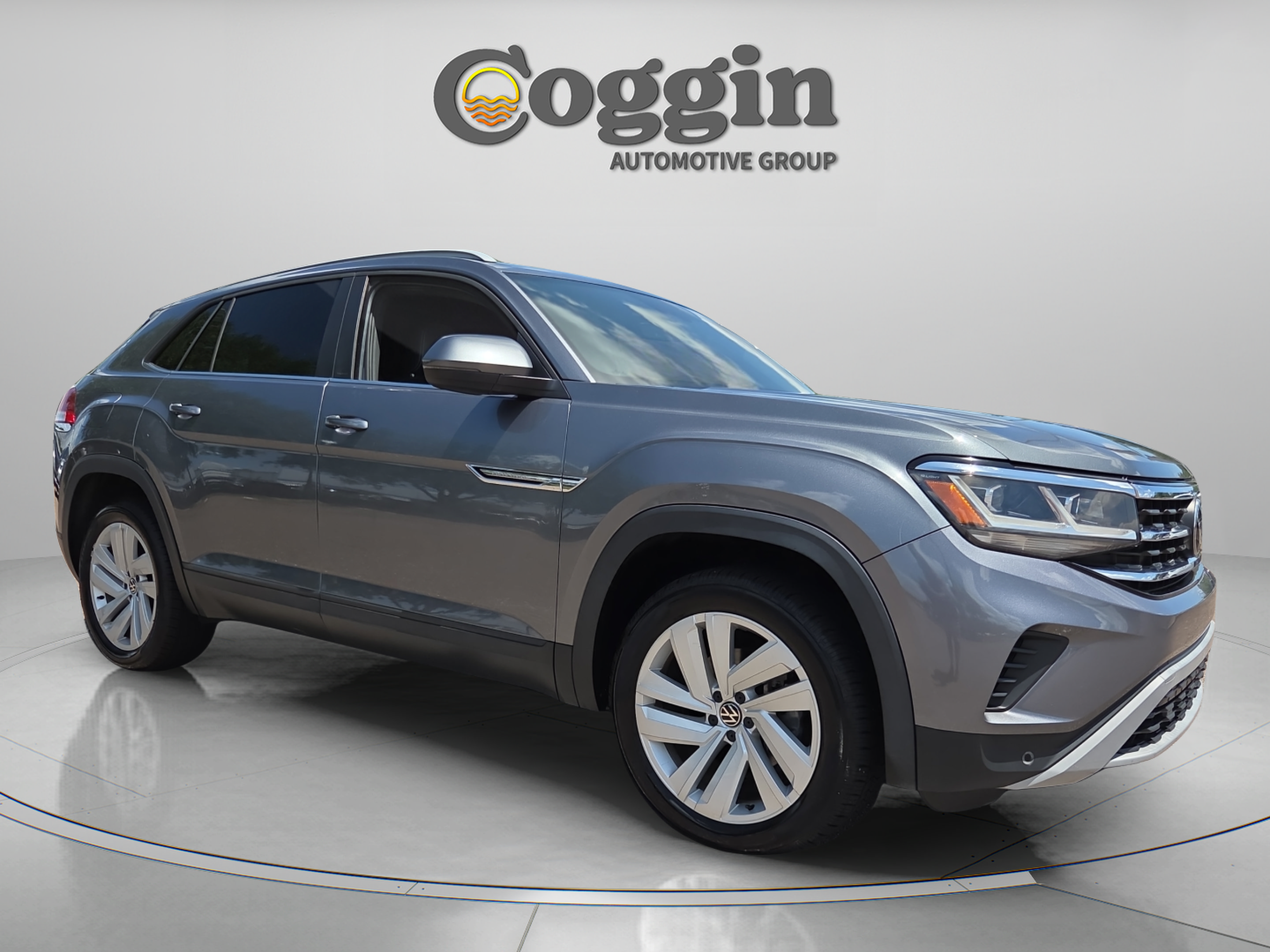 Used 2021 Volkswagen Atlas Cross Sport SE w/ Panoramic Sunroof Package FWD image 7