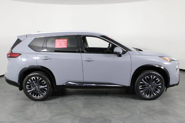 Certified 2024 Nissan Rogue Platinum w/ Platinum Premium Package image 15