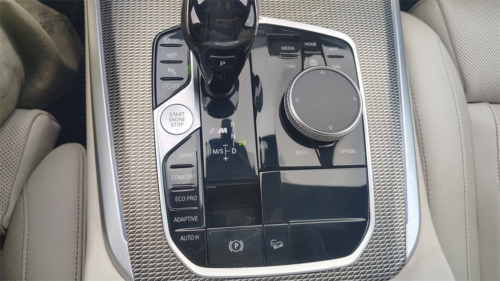 Used 2021 BMW X5 M50i image 26