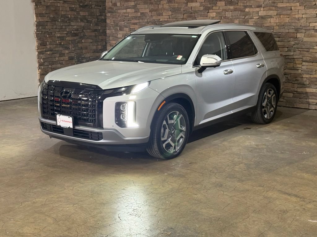 Used 2024 Hyundai Palisade Limited AWD/4WD image 5