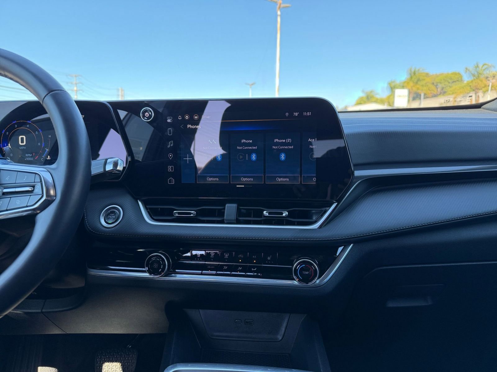 Used 2025 Chevrolet Equinox LT image 18