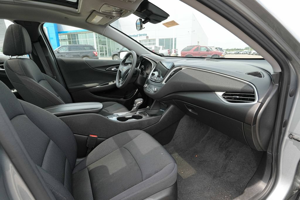 Used 2024 Chevrolet Malibu LT FWD image 21