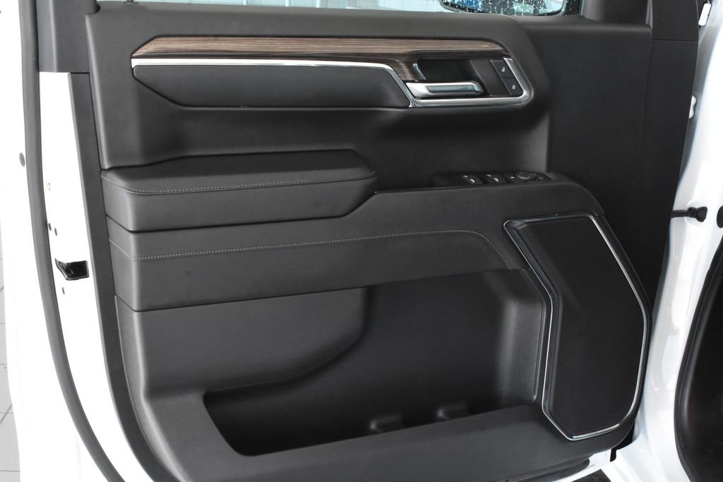 Certified 2024 Chevrolet Silverado 1500 RST w/ Redline Edition image 15