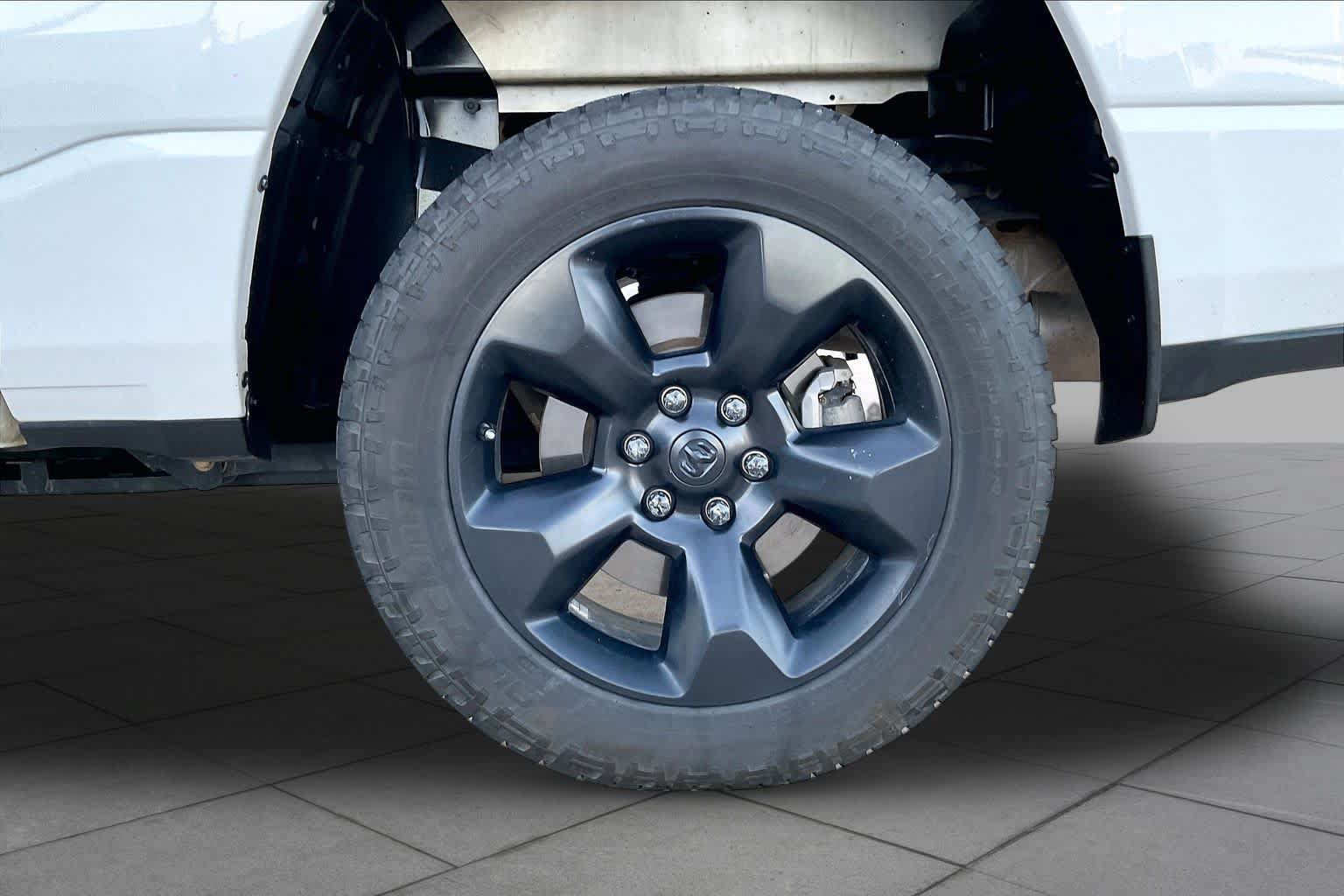 Used 2020 RAM 1500 Big Horn AWD/4WD image 12