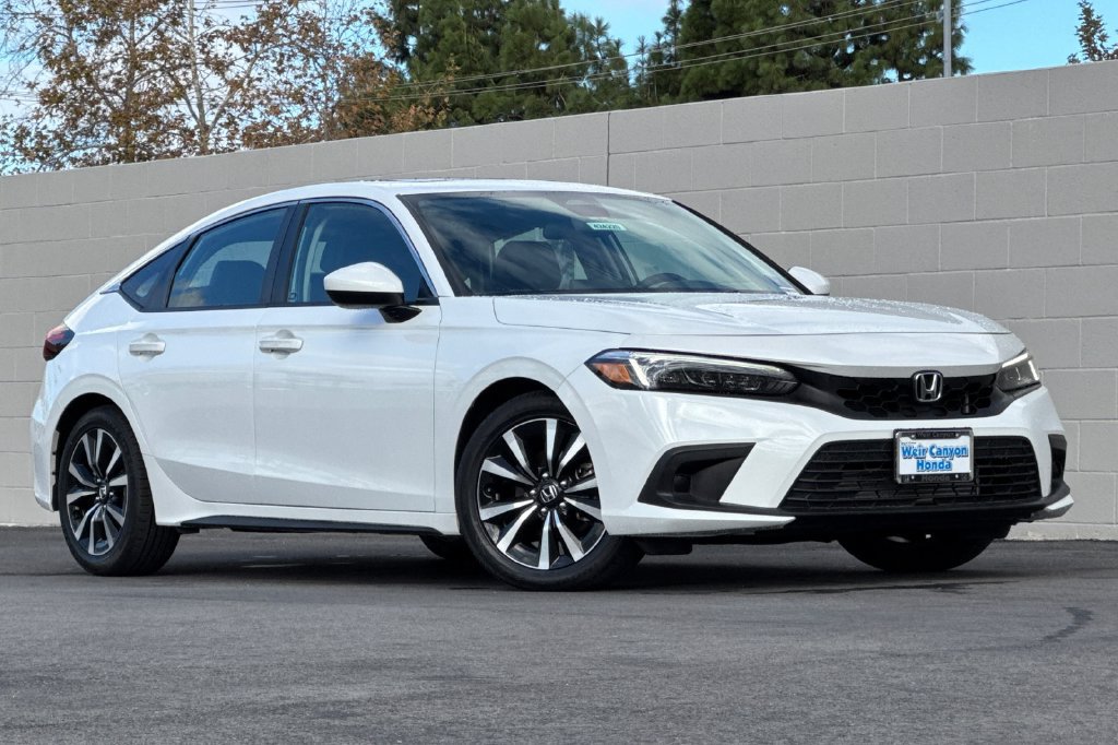 Certified 2024 Honda Civic EX-L image 2