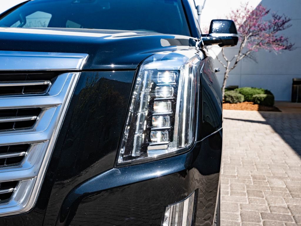 Used 2015 Cadillac Escalade Platinum image 15
