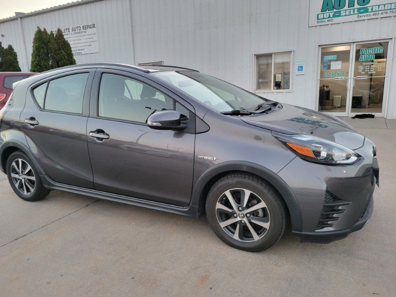 Used 2018 Toyota Prius C Two image 9