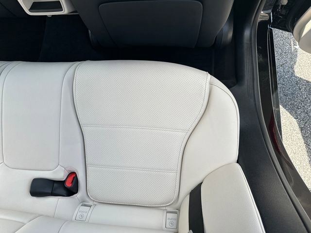 Used 2025 Mercedes-Benz C 300 Sedan image 30