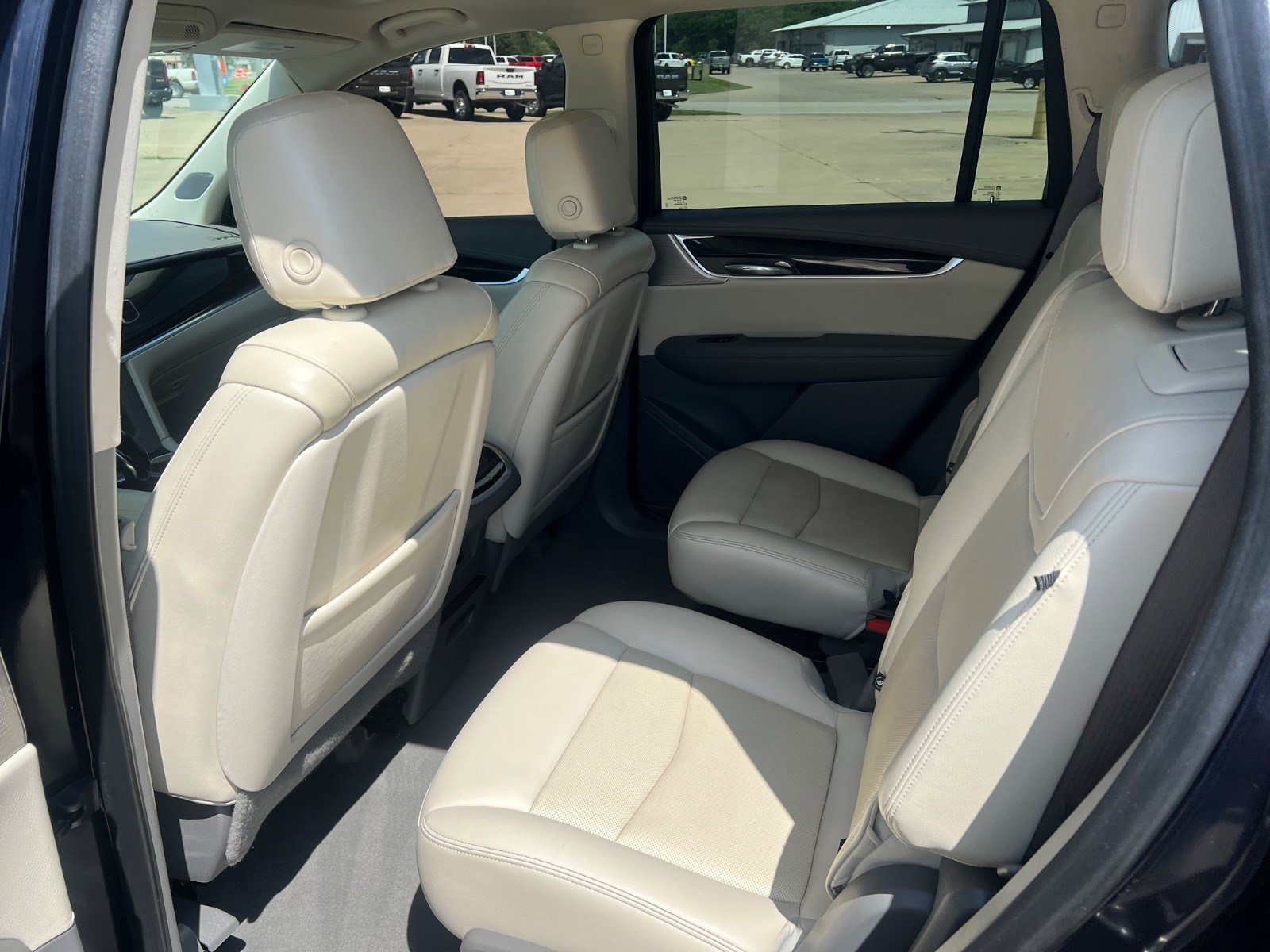 Used 2022 Cadillac XT6 Premium Luxury w/ Technology Package image 25