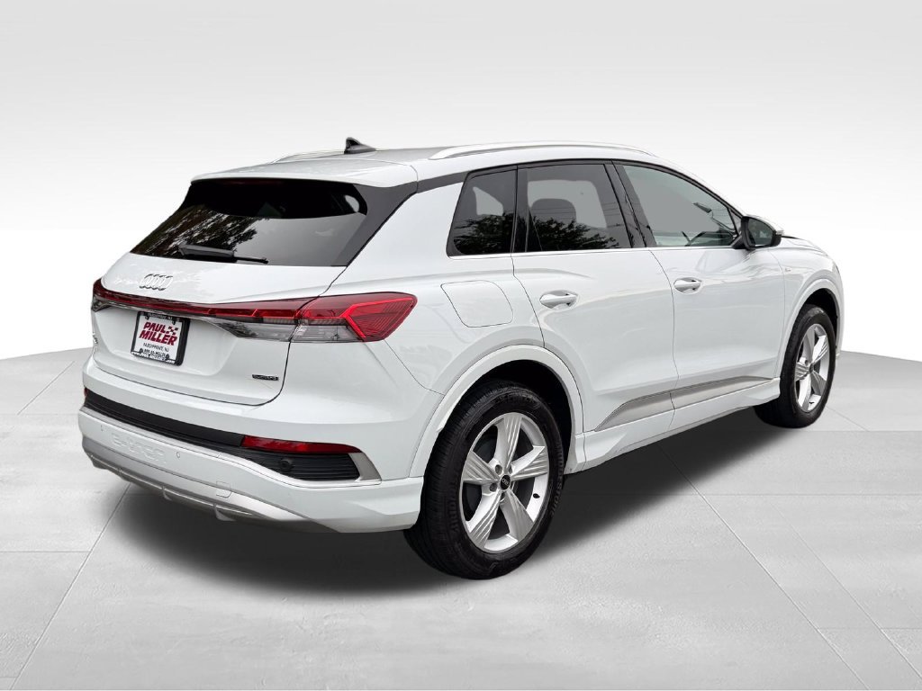 Used 2024 Audi Q4 e-tron Premium AWD/4WD image 7