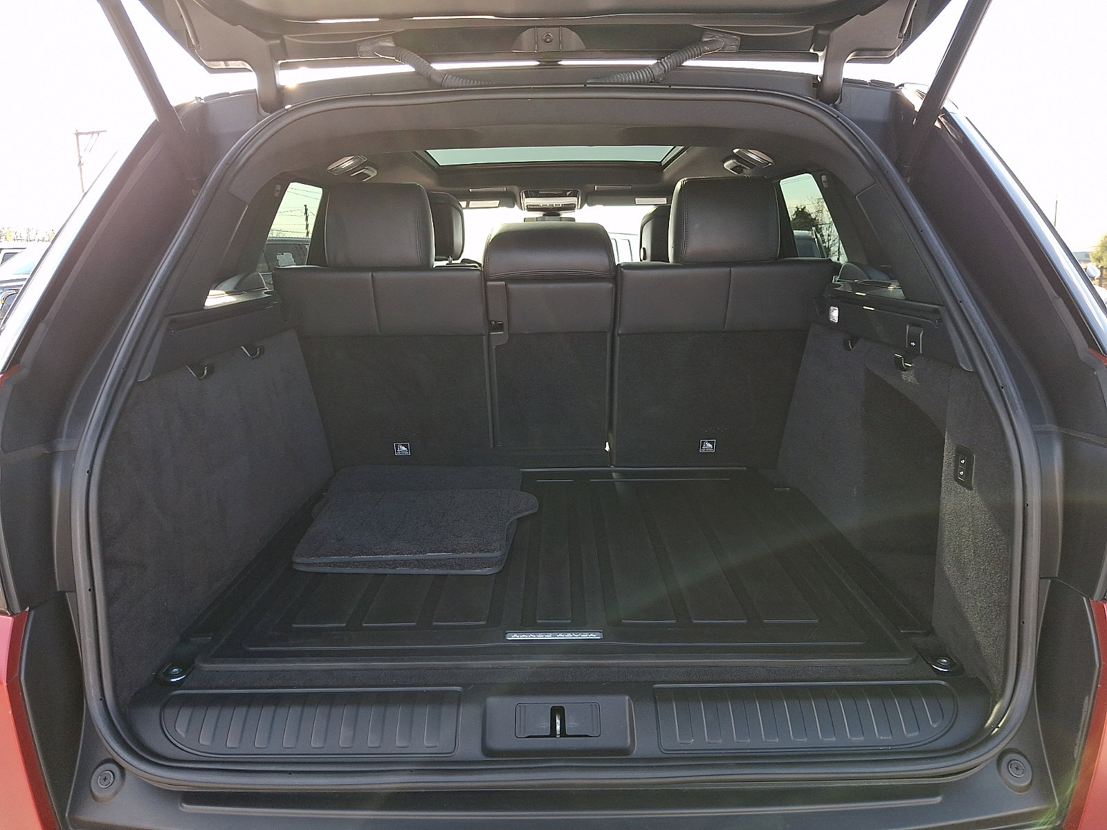 Used 2022 Land Rover Range Rover Sport HST image 29