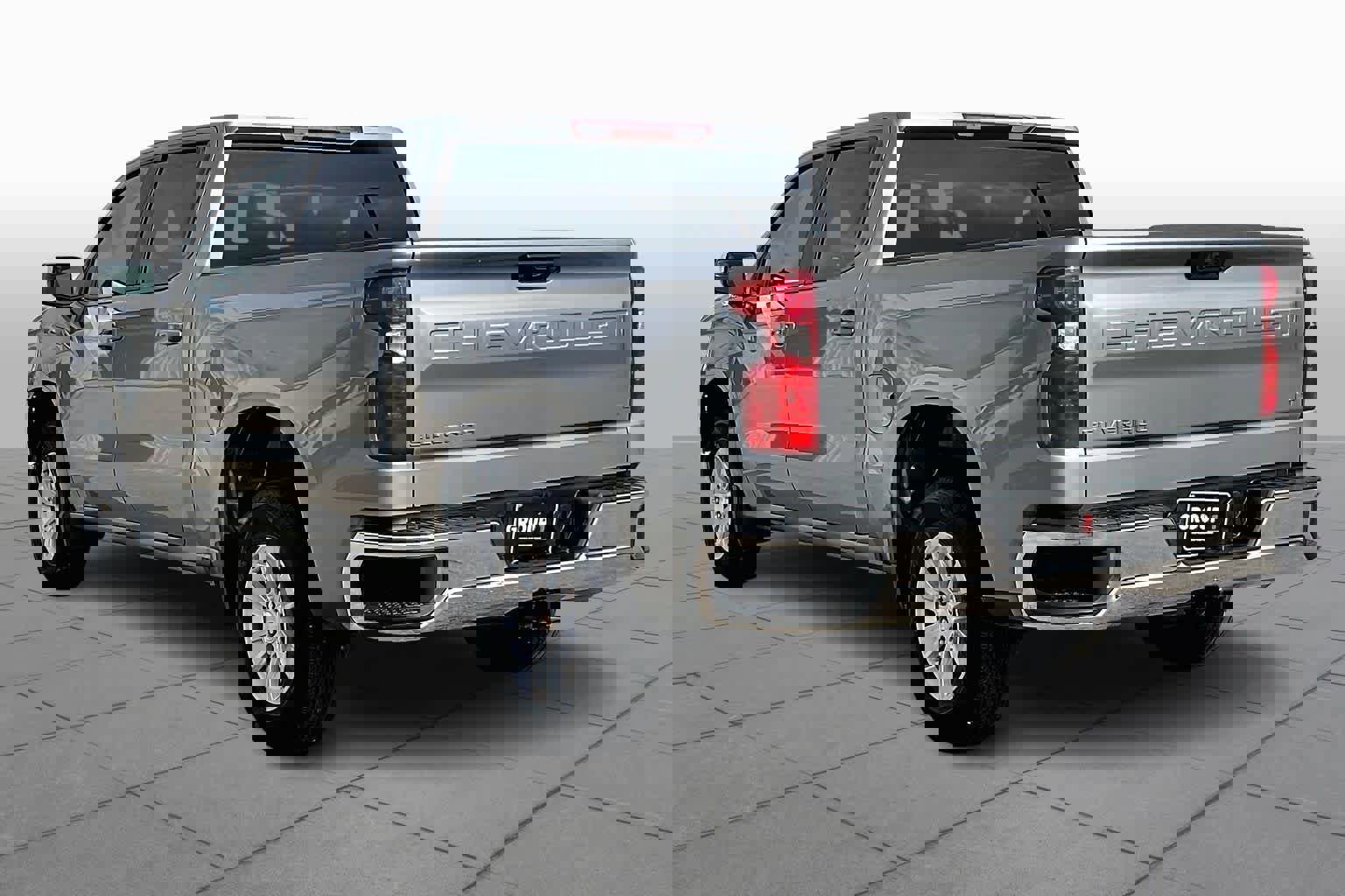 Used 2025 Chevrolet Silverado 1500 LT image 11