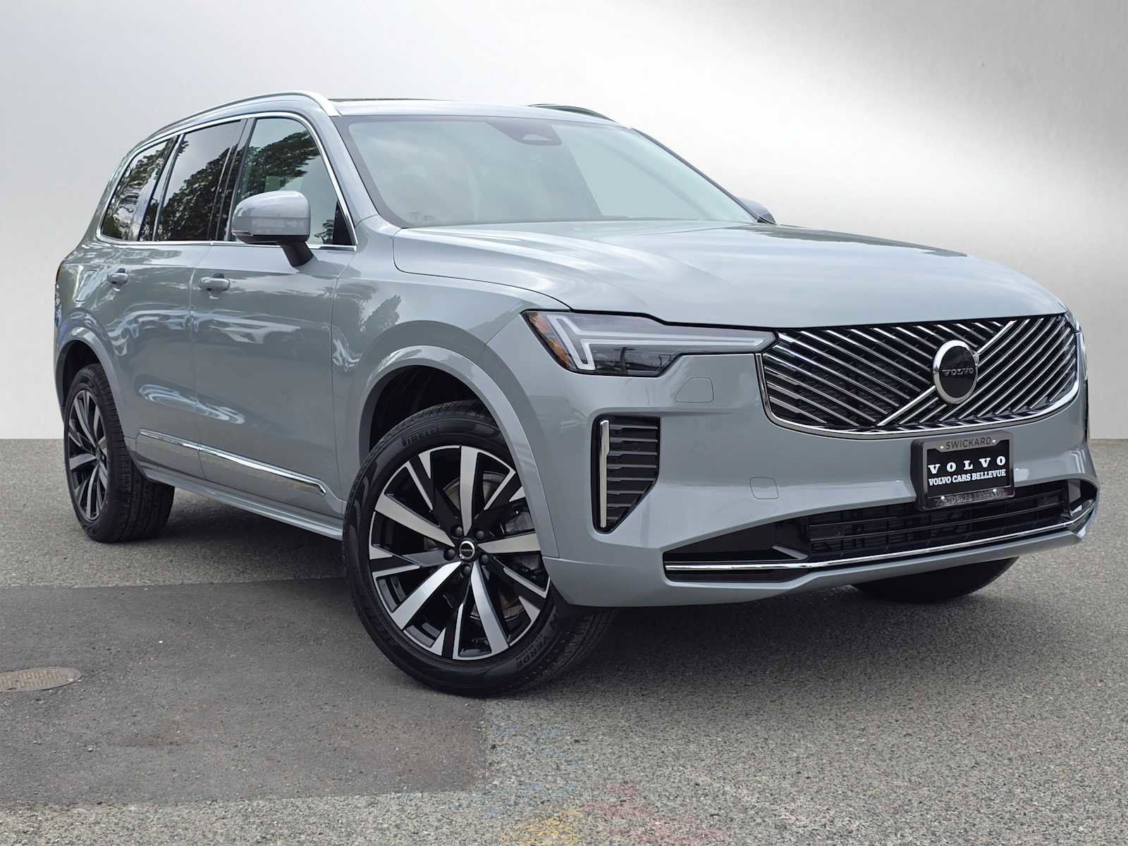 New 2026 Volvo XC90 B5 Core