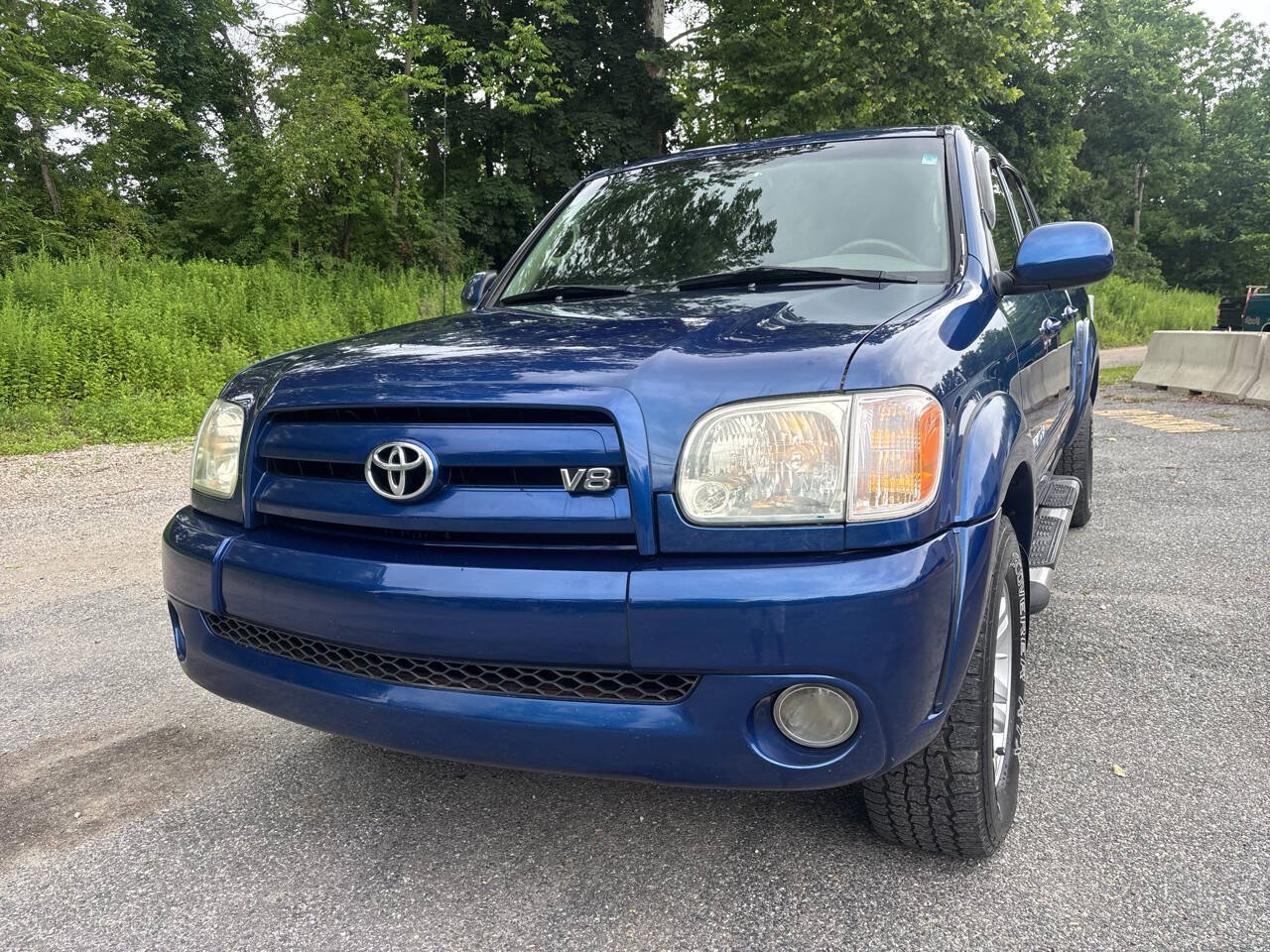 Used 2005 Toyota Tundra Limited w/ All Weather Guard Pkg AWD/4WD image 5