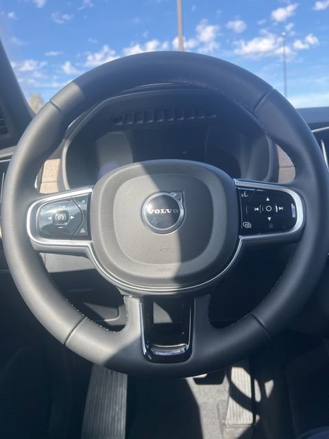 New 2026 Volvo XC90 B6 Plus w/ Protection Package Premier image 13