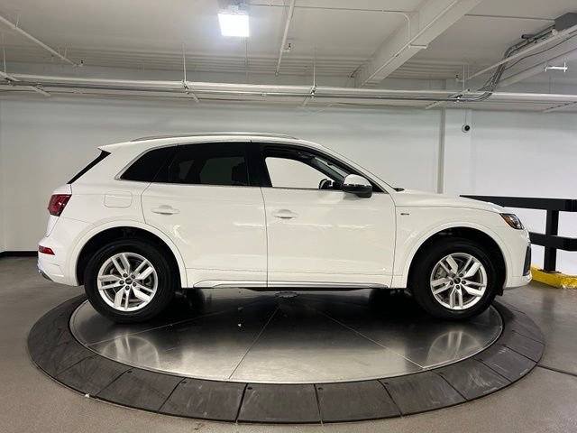 Used 2024 Audi Q5 2.0T Premium w/ Convenience Package AWD/4WD image 8