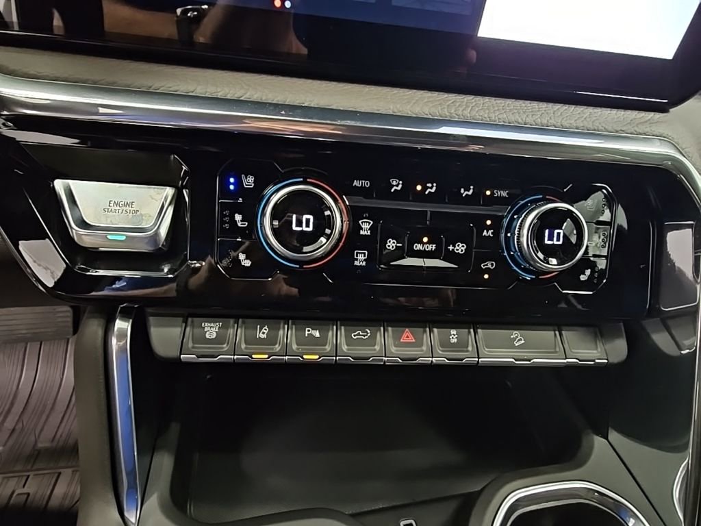 New 2026 GMC Sierra 2500 Denali w/ Denali Reserve Package image 18