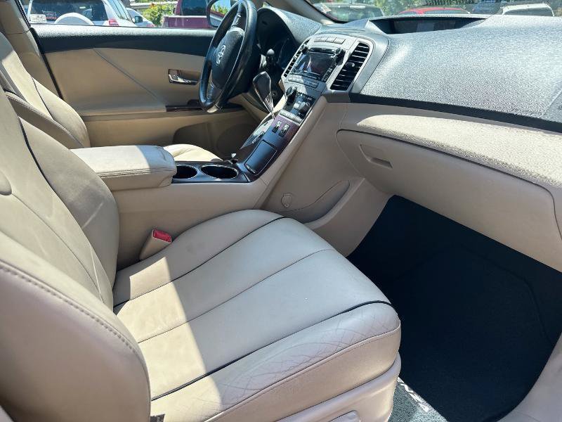 Used 2011 Toyota Venza AWD w/ Comfort Pkg image 6