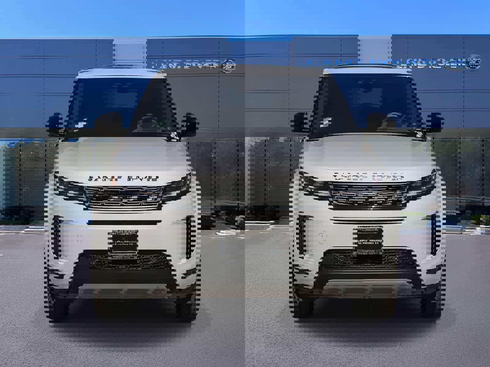 Used 2026 Land Rover Range Rover Evoque S image 2