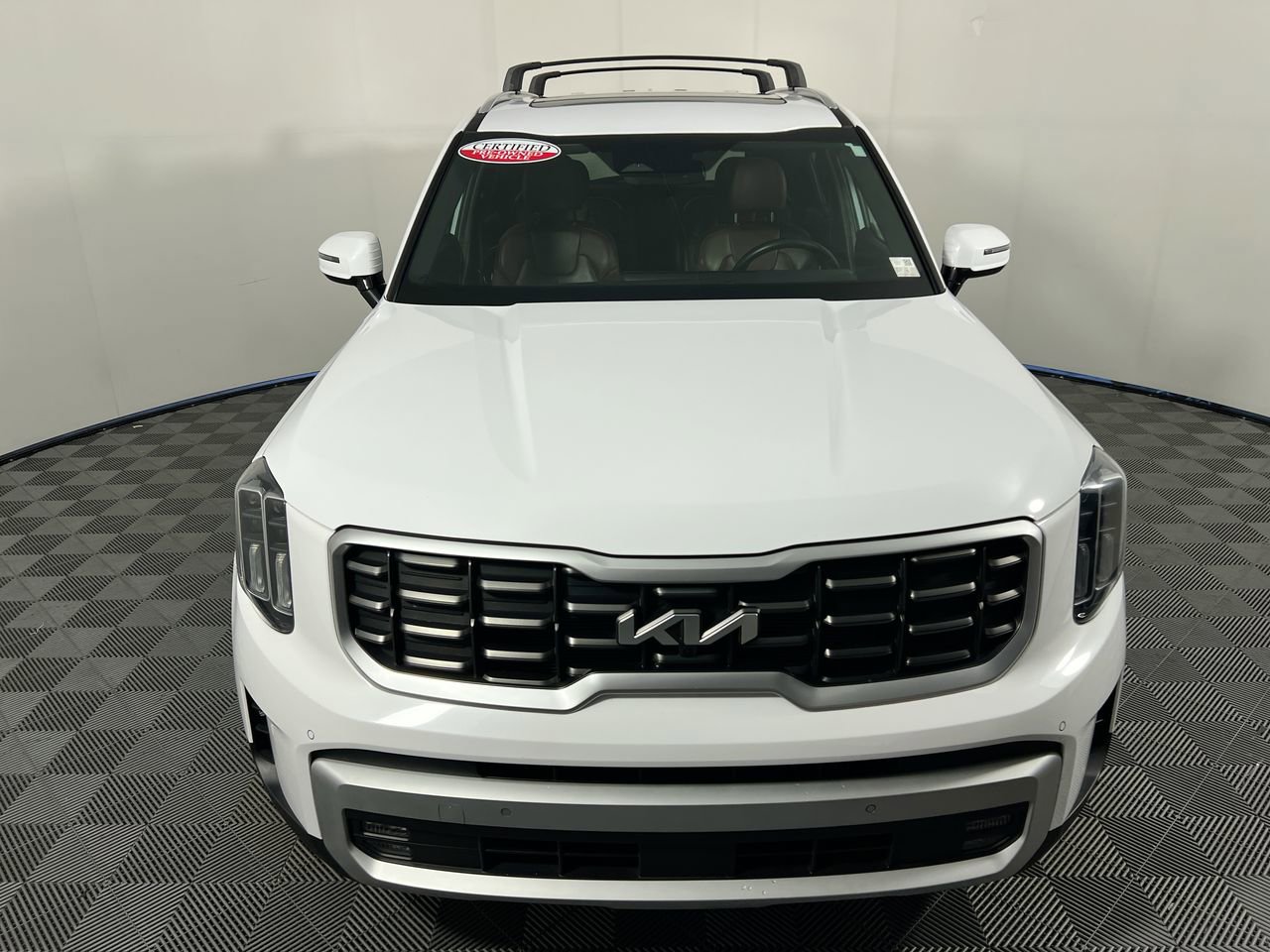 Certified 2024 Kia Telluride SX w/ Towing Package image 8