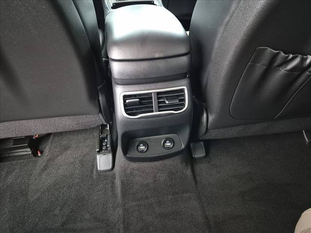 Certified 2023 Hyundai Santa Fe SEL Premium AWD/4WD image 19