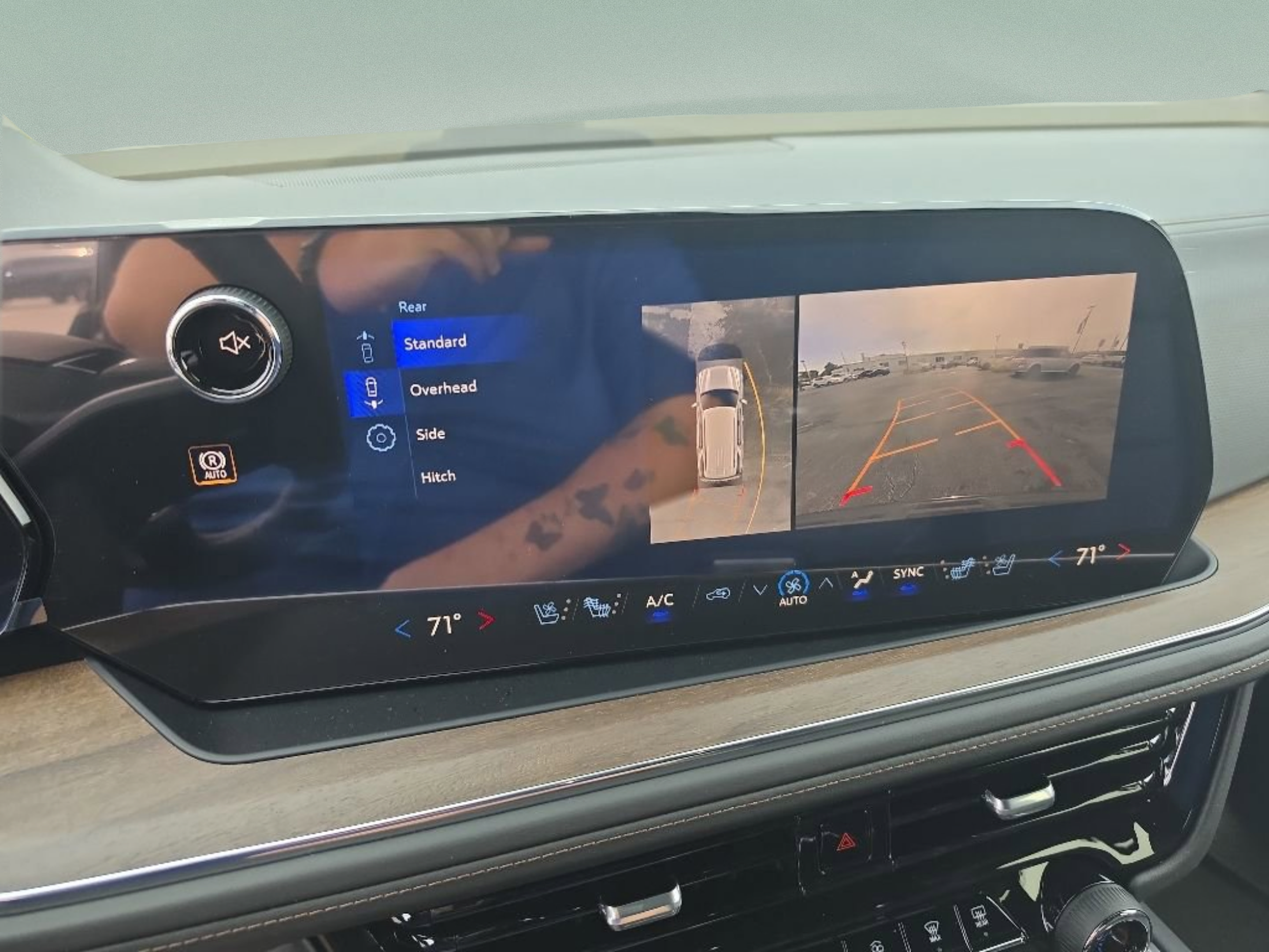 New 2026 Chevrolet Tahoe High Country AWD/4WD image 20