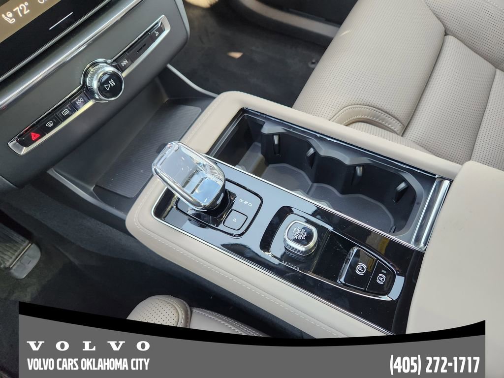 Used 2026 Volvo XC90 B6 Ultra w/ Protection Package Premier image 19