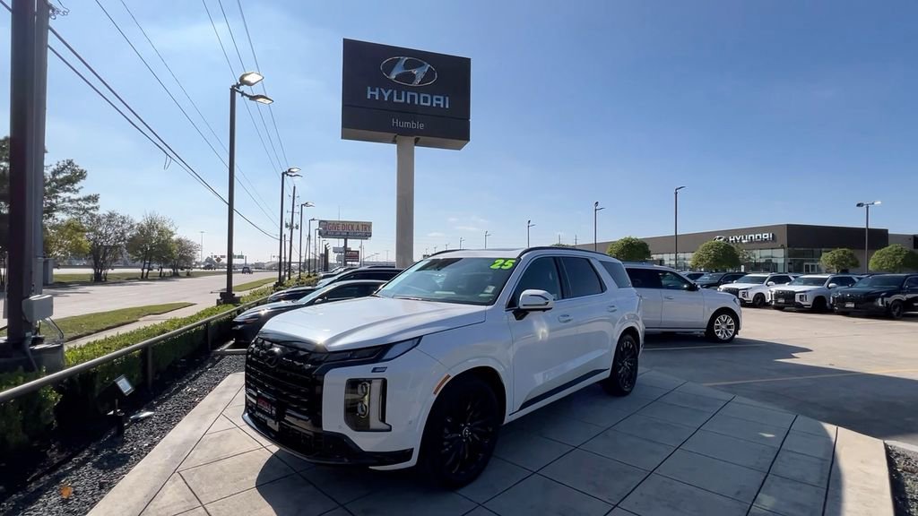 Used 2025 Hyundai Palisade Calligraphy image 9