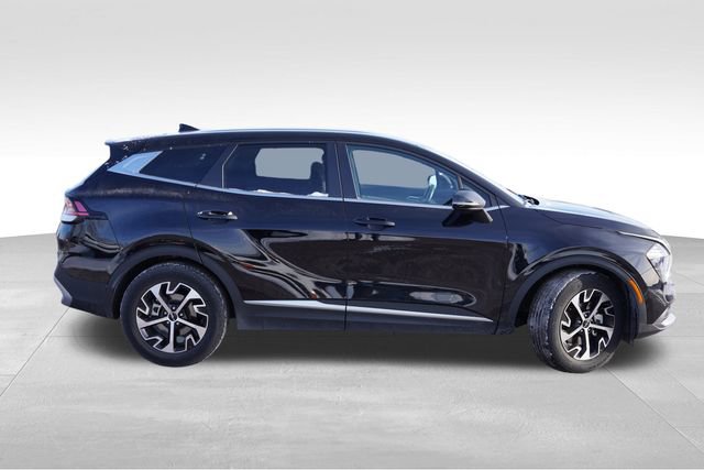 Used 2023 Kia Sportage EX image 3
