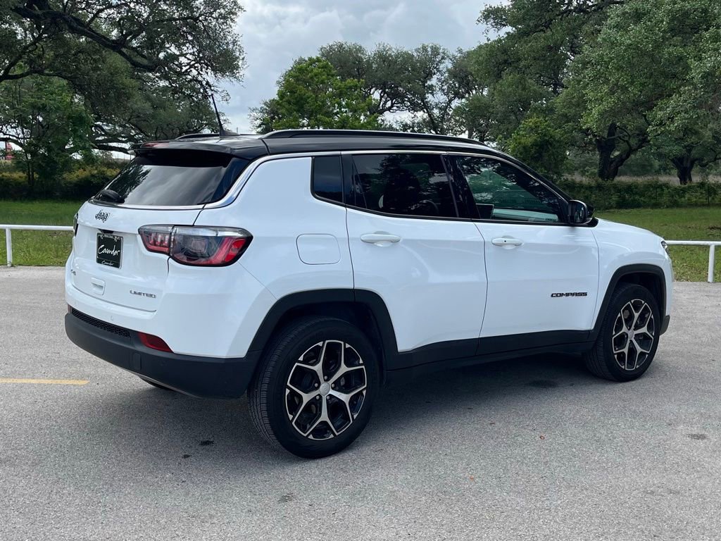Used 2024 Jeep Compass Limited AWD/4WD image 5