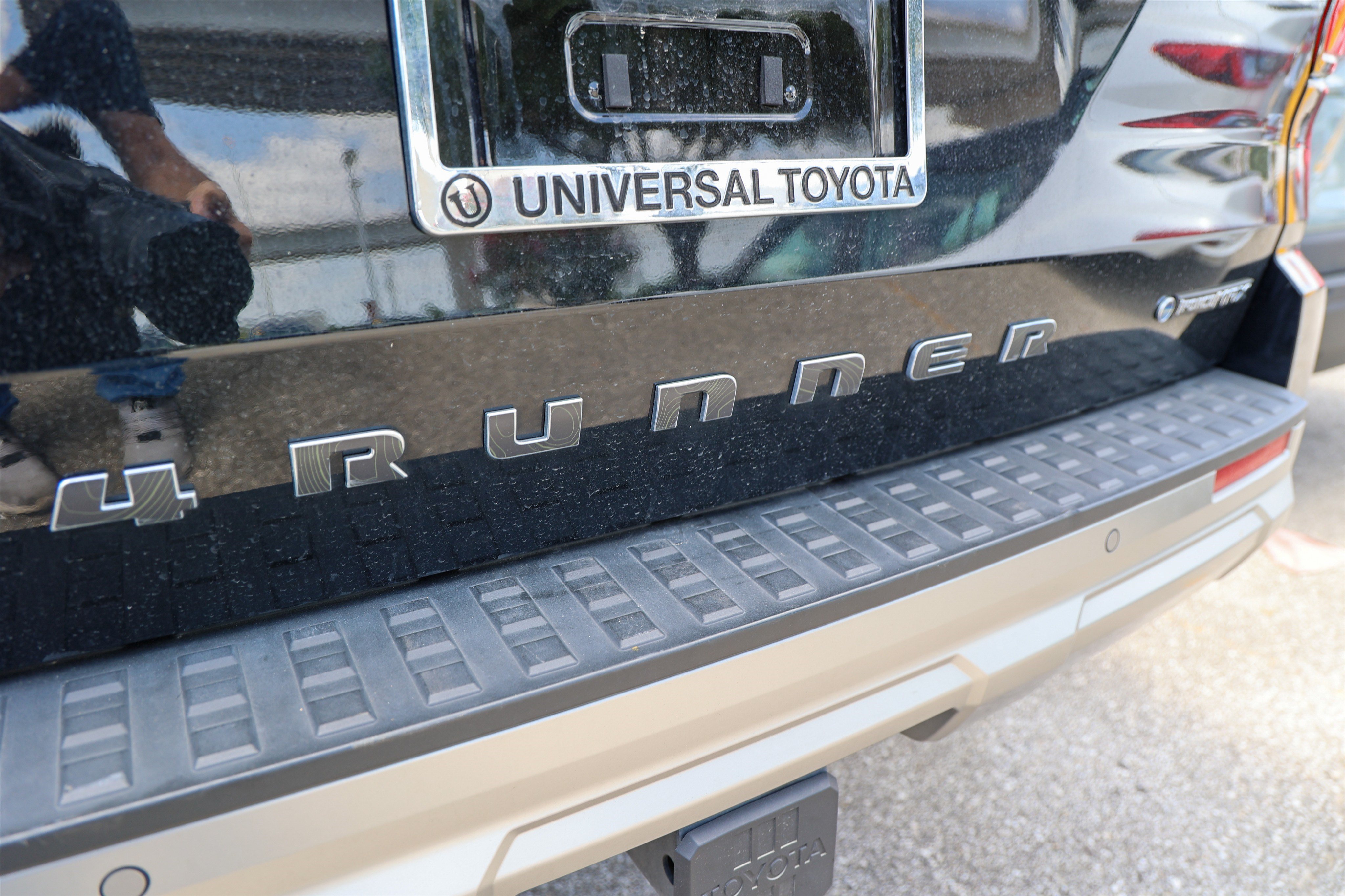 Used 2025 Toyota 4Runner Limited AWD/4WD image 11