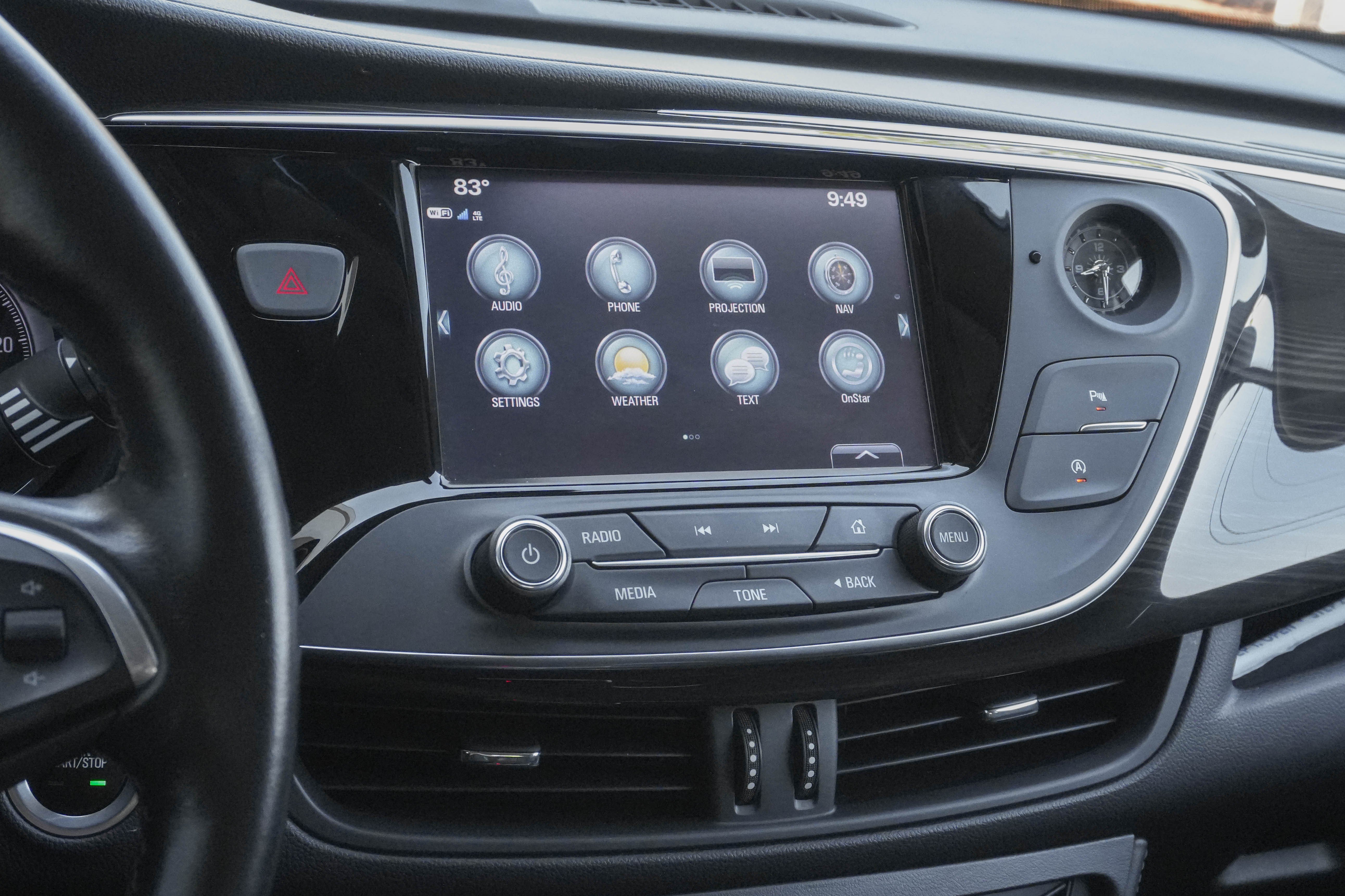 Used 2020 Buick Envision Essence w/ Experience Buick Package FWD image 23