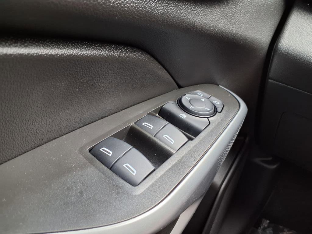 Used 2025 Chevrolet Trax LS w/ LS Convenience Package image 19